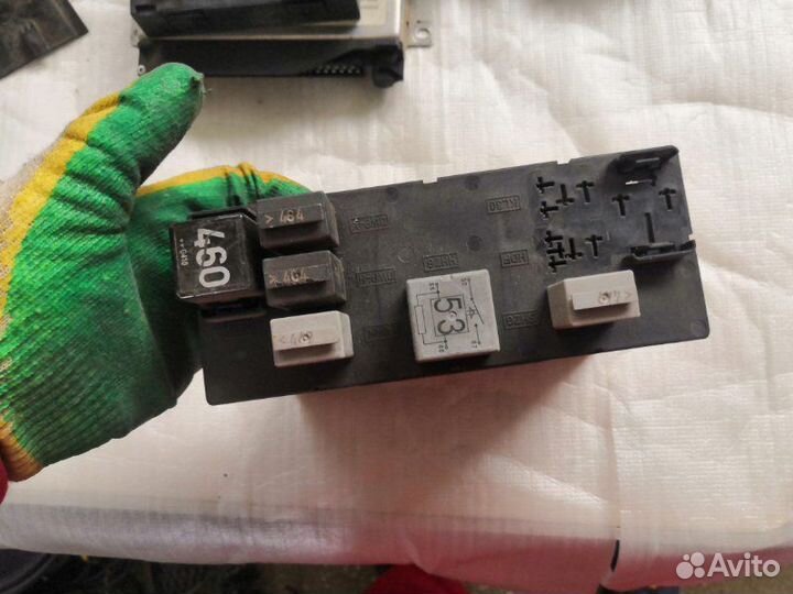 Блок управления бортовой сети Volkswagen Touran 1