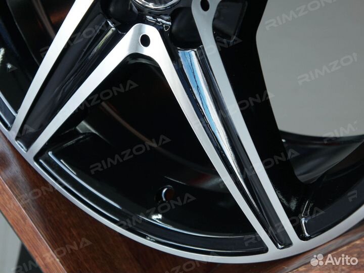 Литые диски AMG R18 на Mercedes. Арт1958