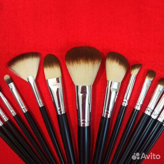 Кисти для макияжа новые
