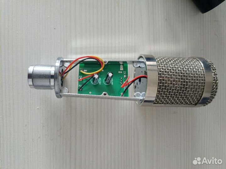 Студийный микрофон bm800