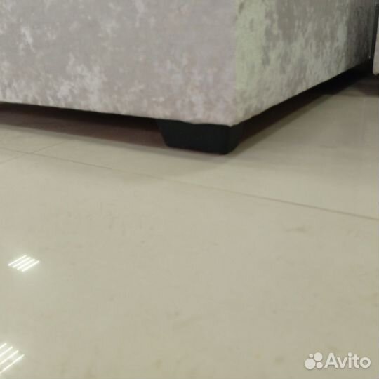 Диван п-образный