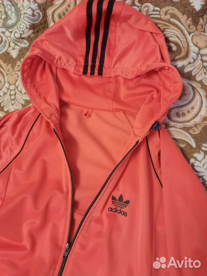 Спортивный костюм женский