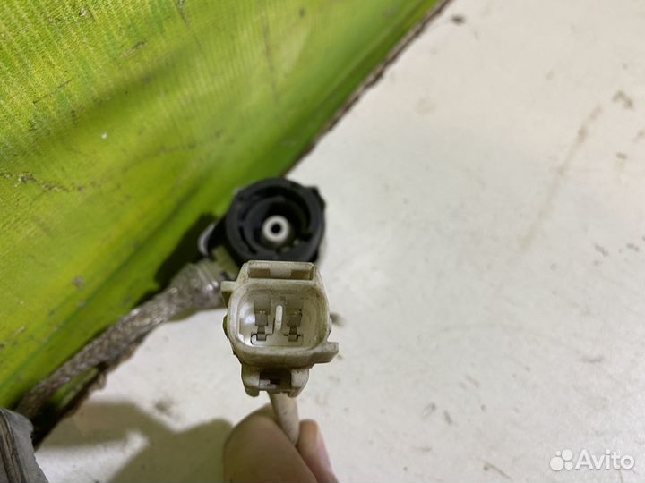 Блок розжига ксенона Lexus Toyota 8596730050