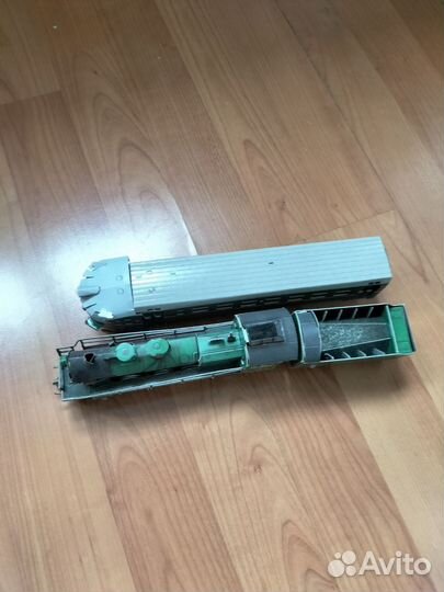 Модели из картона эр2 и паровоз Су214