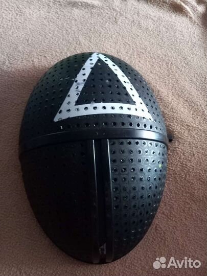 Маска из игры в кальмара