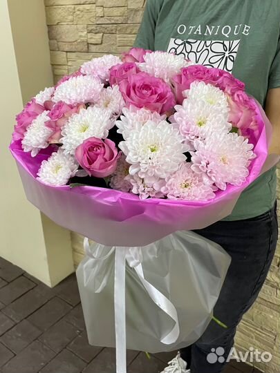 Букнт розы хризантемы