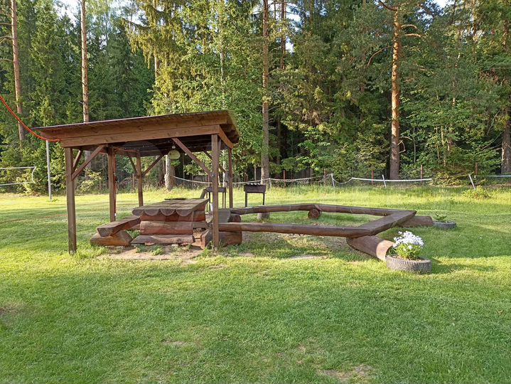 Дом 100 м² на участке 1,7 га