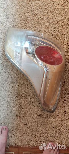 Фонарь задний правый Тойота verso