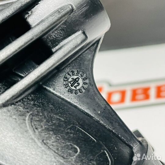 Корпус термостата Genesis G70 / G80. Kia Stinger