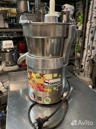 Соковыжемалка универсальная