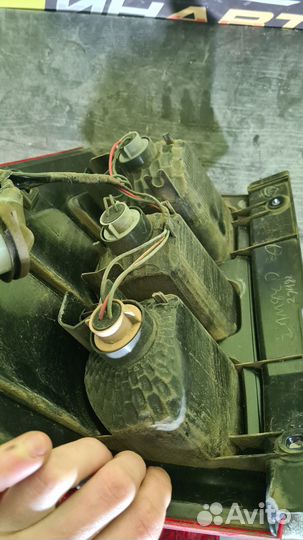 Задний левый фонарь Suzuki grand vitara