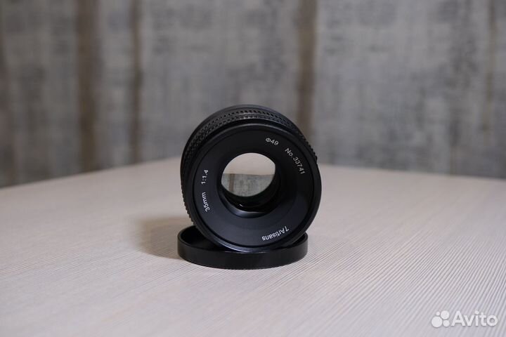 Объектив 7Artisans 35mm f/1.4 X-Mount