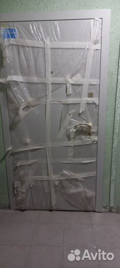 Металлическая дверь бу