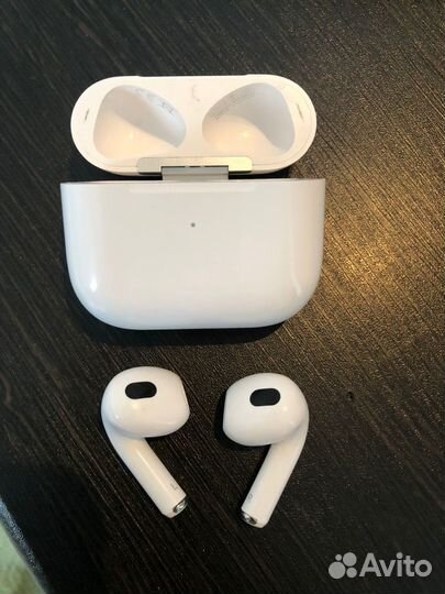 AirPods 3