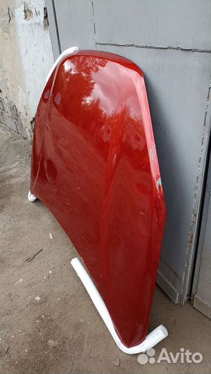 Капот на LADA vesta бу