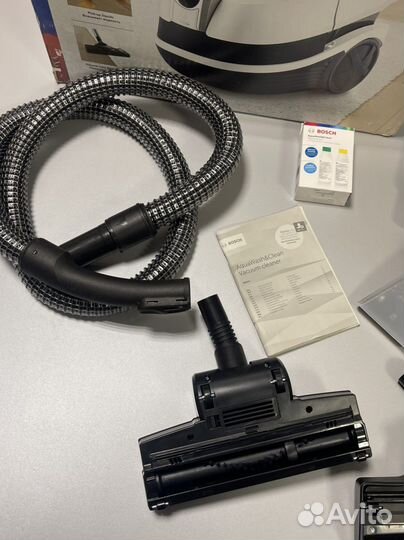 Моющий пылесос Bosch BWD41740