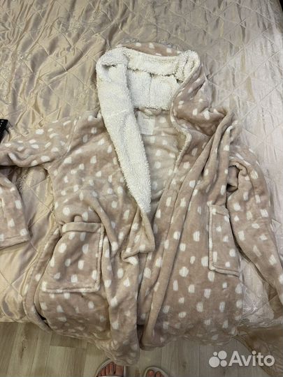 Халат махровый женский с капюшоном