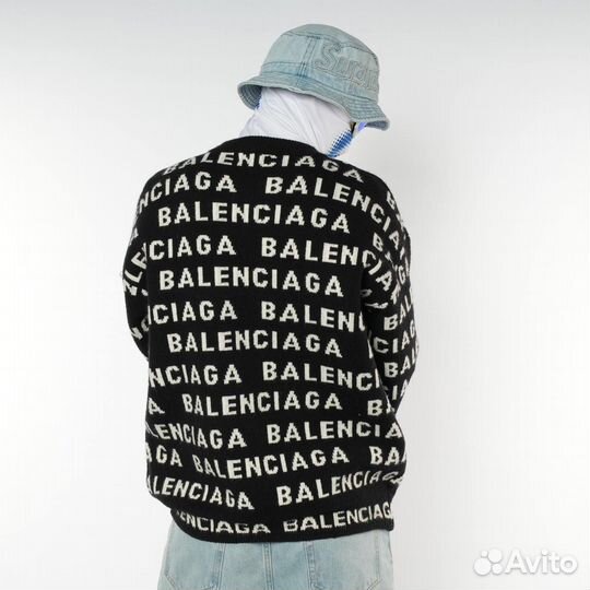 Мягкий свитер Balenciaga