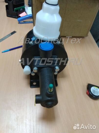 Цилиндр тормозной (пгу с бачком) главный (короткий