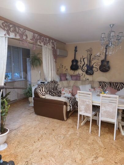 4-к. квартира, 72 м², 3/5 эт.