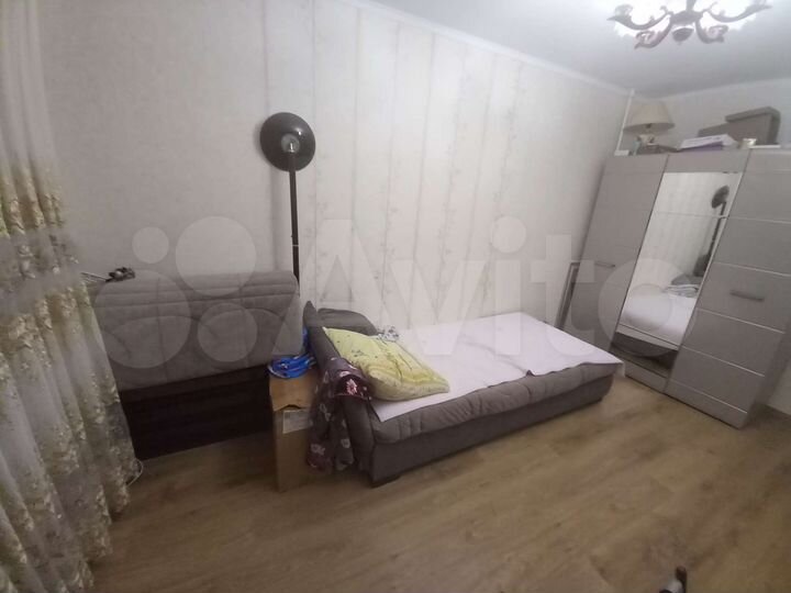 Комната 14 м² в 3-к., 1/4 эт.