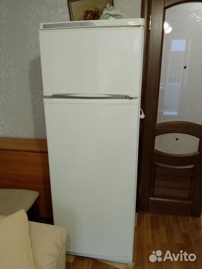 Холодильник 
