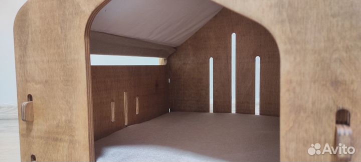 Уютный домик для котиков и маленьких собачек