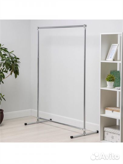 Вешалка напольная для одежды