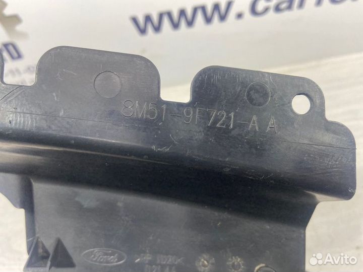 Воздуховод радиатора Ford Focus 2 (08-11) хэтчбек