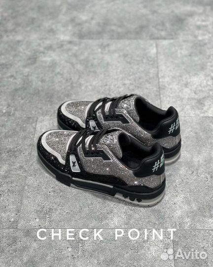 Кроссовки Louis Vuitton Trainer Crystal