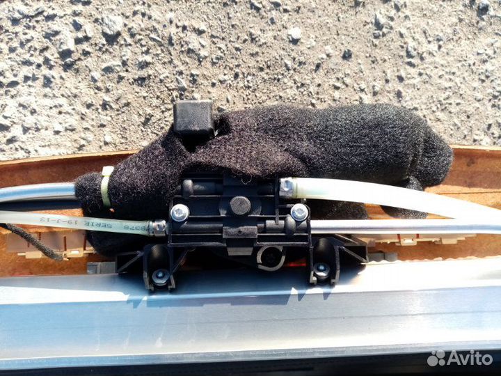 Шторка солнцезащитная Mercedes-Benz S-Class W221