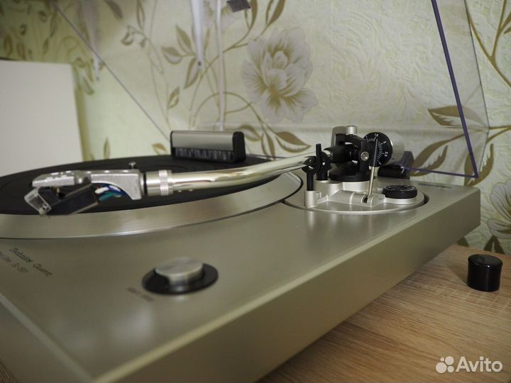 Виниловый проигрыватель technics SL - 1501