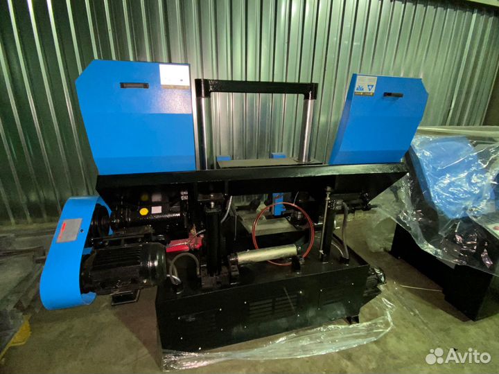 Ленточнопильный станок MetalTec BS 300 CH