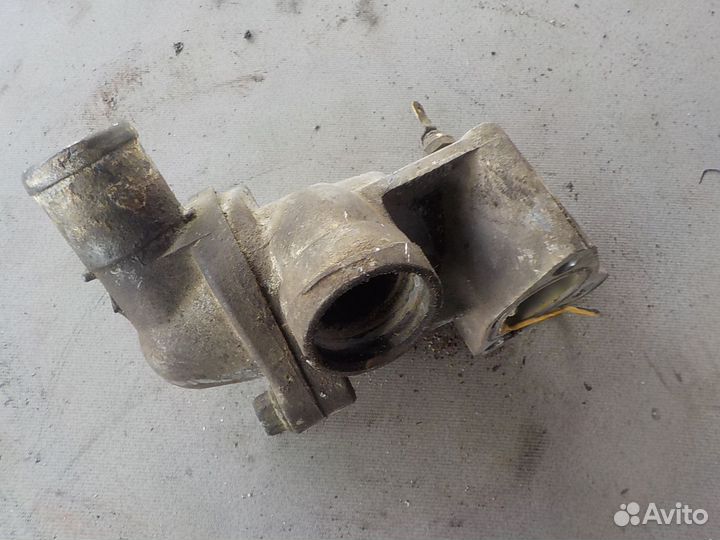 Корпус термостата mitsubishi carisma