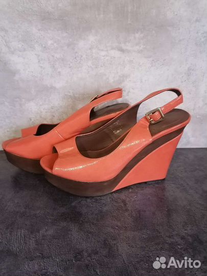 Босоножки женские