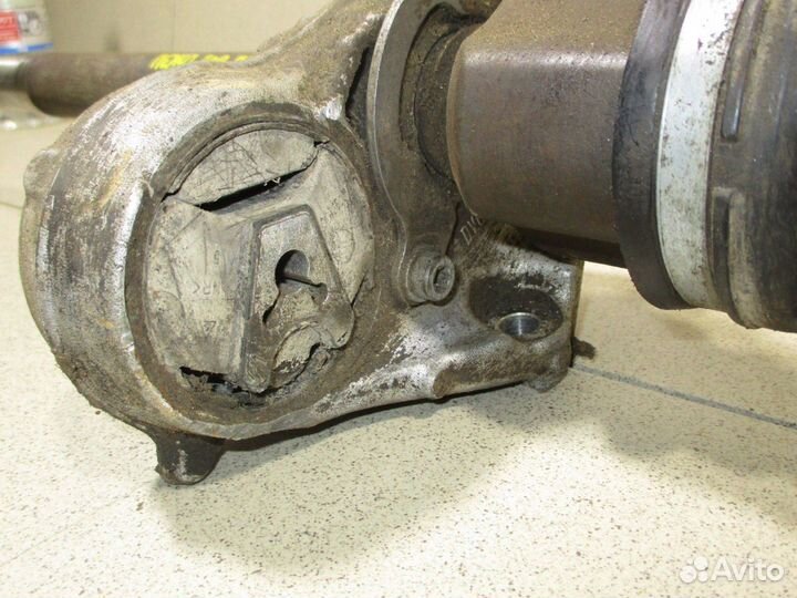 Полуось передняя правая Peugeot 308