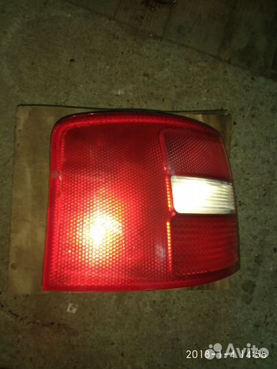 Фонарь левый на Audi A6 Allroad Quattro