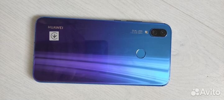 HUAWEI Nova 3i, 4/64 ГБ