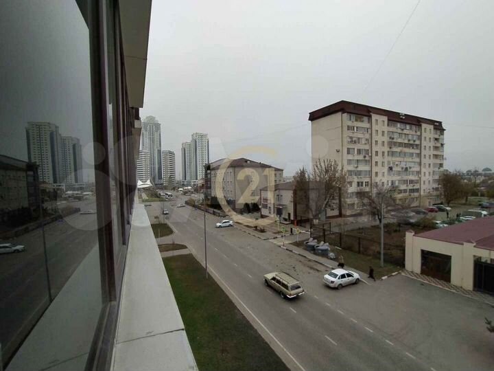 4-к. квартира, 82 м², 5/5 эт.