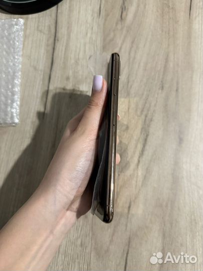 iPhone Xs Max, 64 ГБ