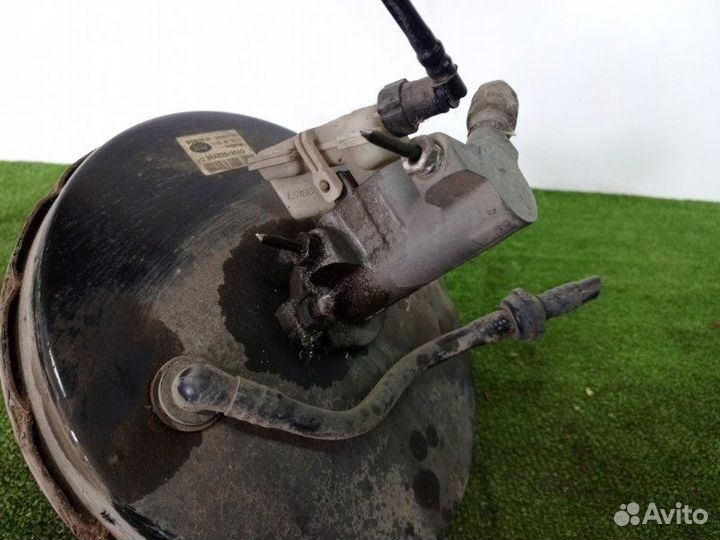 Вакуумный усилитель тормозов Ford Focus 1 седан 1