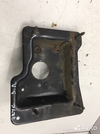 Кронштейн усилителя заднего бампера левы