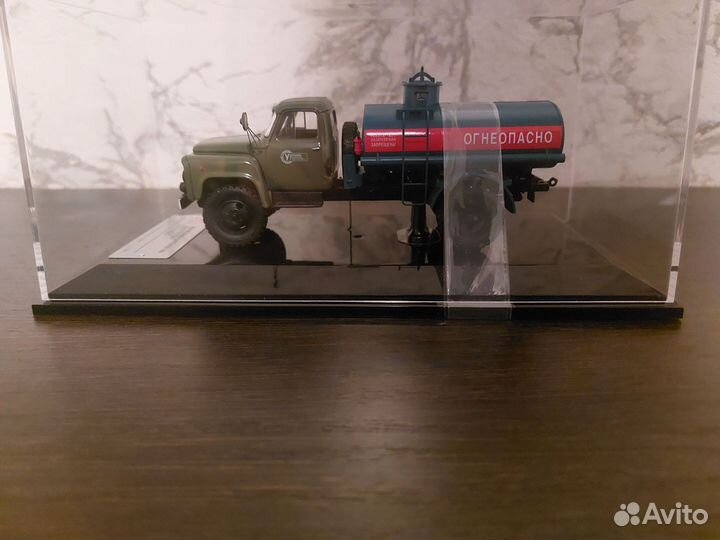 Ац-4,2 на базе газ-53А 1980г. Огнеопасно DIP model