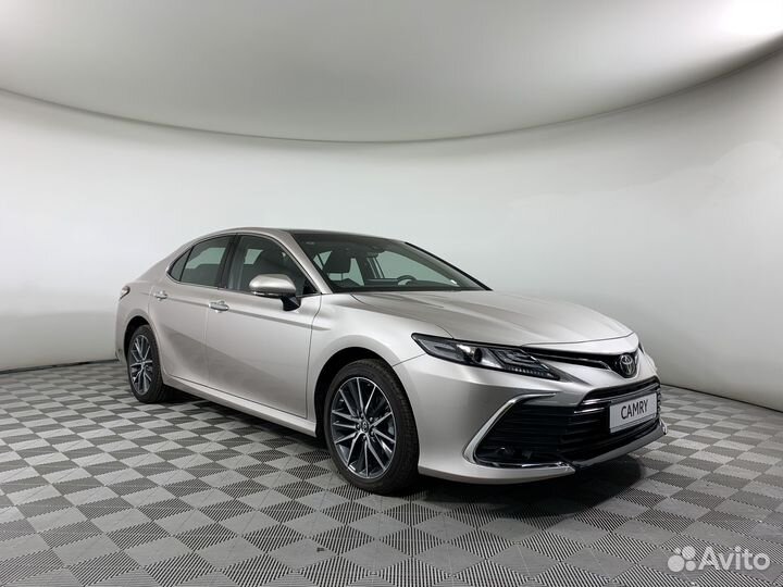 Toyota Camry 2.5 AT, 2022