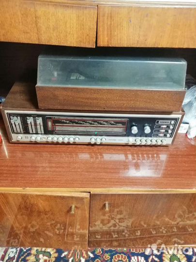 Радиола 1990г