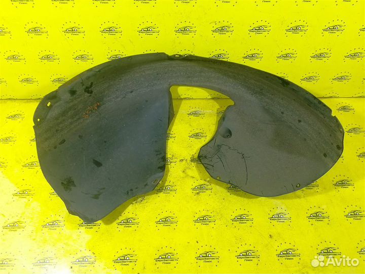 Подкрылок передний правый Volkswagen Passat B6
