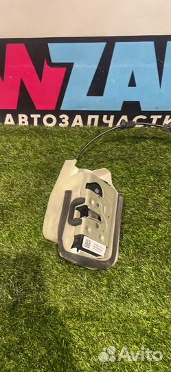 Замок двери передней левой Tesla Model Y 2023