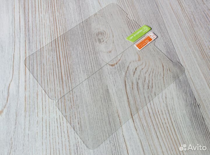 На iPhone XR стекло чехол поклейка