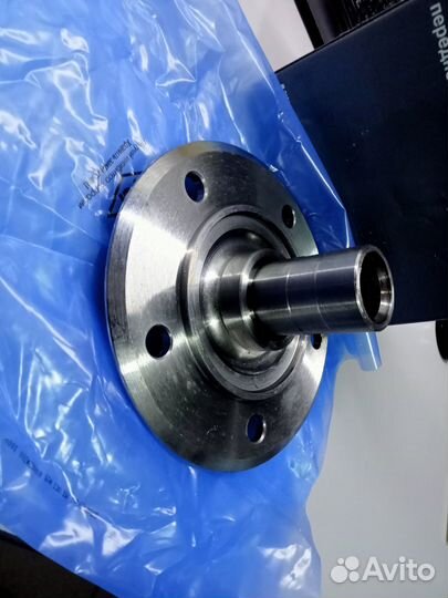 Ступица переднего колеса Шевроле Нива