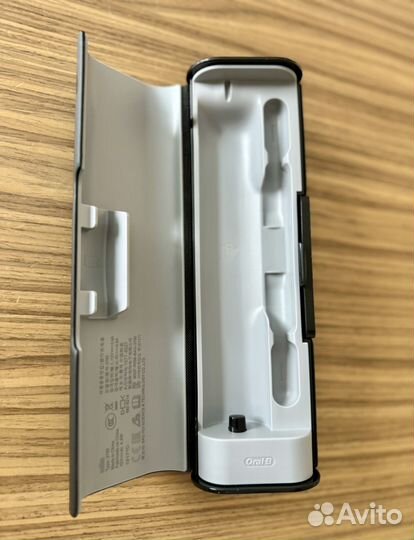 Зарядный футляр для зубной щетки Oral b